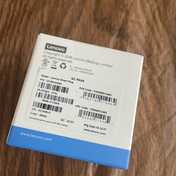 Lenovo Smart Plug - Picture 2 of 6